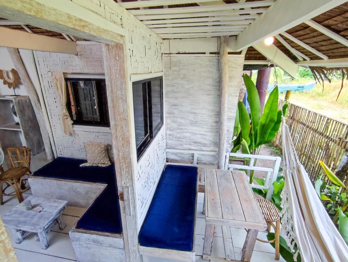 The Surf Shacks - Beach House, Aircon, Fast Wifi General Luna  Exterior photo